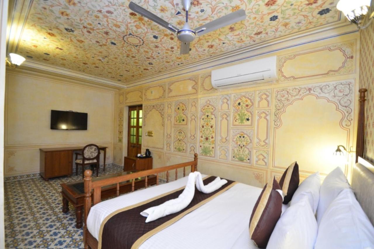 Nirbana Palace - A Heritage Hotel And Spa Jaipur Exterior foto