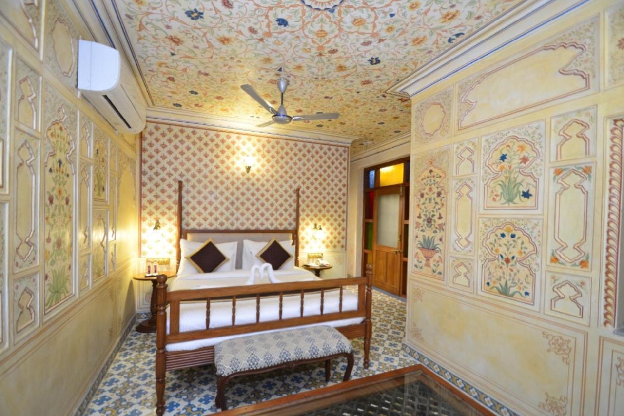 Nirbana Palace - A Heritage Hotel And Spa Jaipur Exterior foto