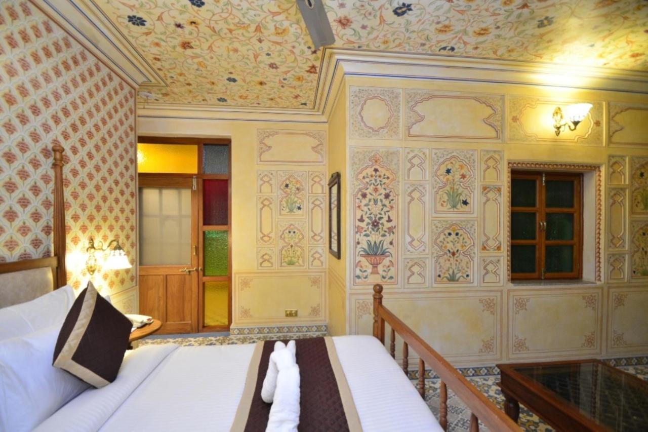 Nirbana Palace - A Heritage Hotel And Spa Jaipur Exterior foto