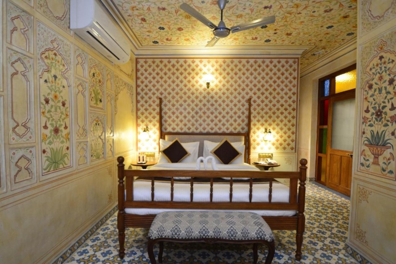 Nirbana Palace - A Heritage Hotel And Spa Jaipur Exterior foto